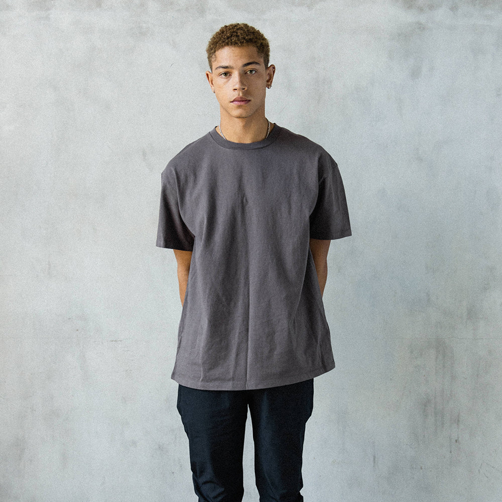 Iconic Essential Tee-Shirt Charcoal Front